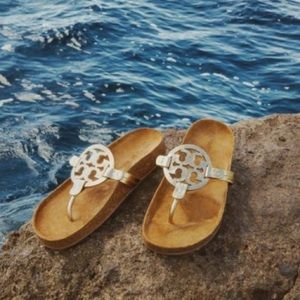 Tory Burch Miller Cloud Metallic Leather Thong Sandals 8.5